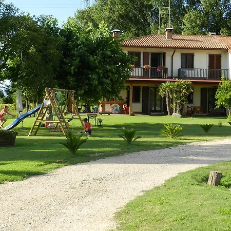 ゲストハウス Agriturismo Zio Michele イーゾラ・デッラ・スカーラ